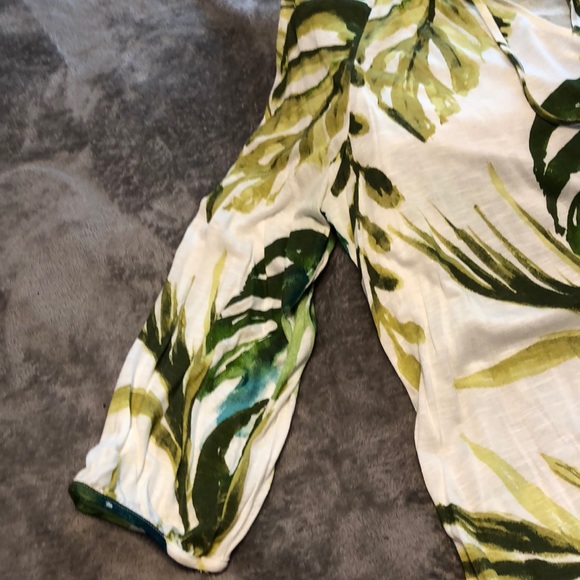 Top - Picture 3 of 3